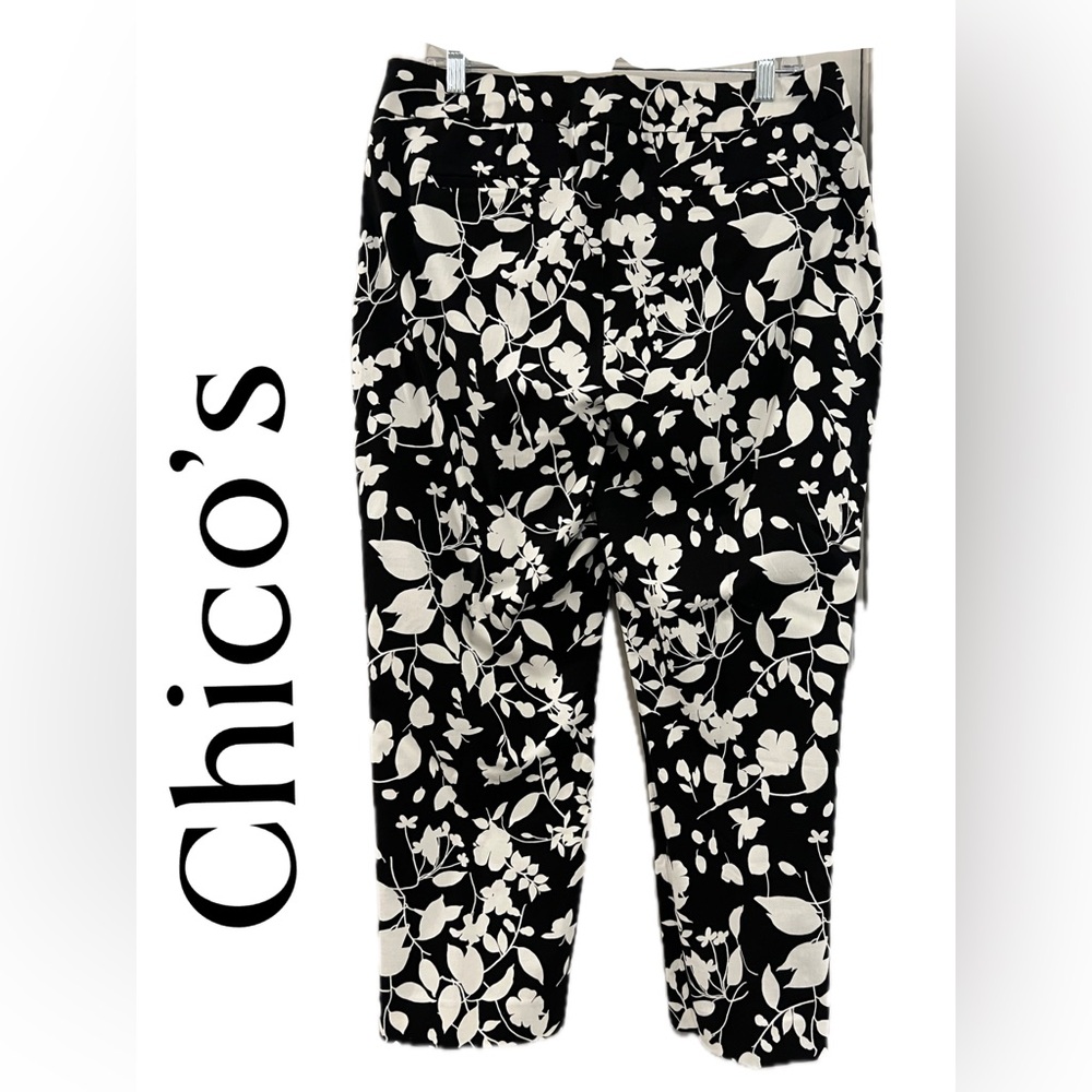 New Chico's Monochrome Leaf Print Pants Size 2